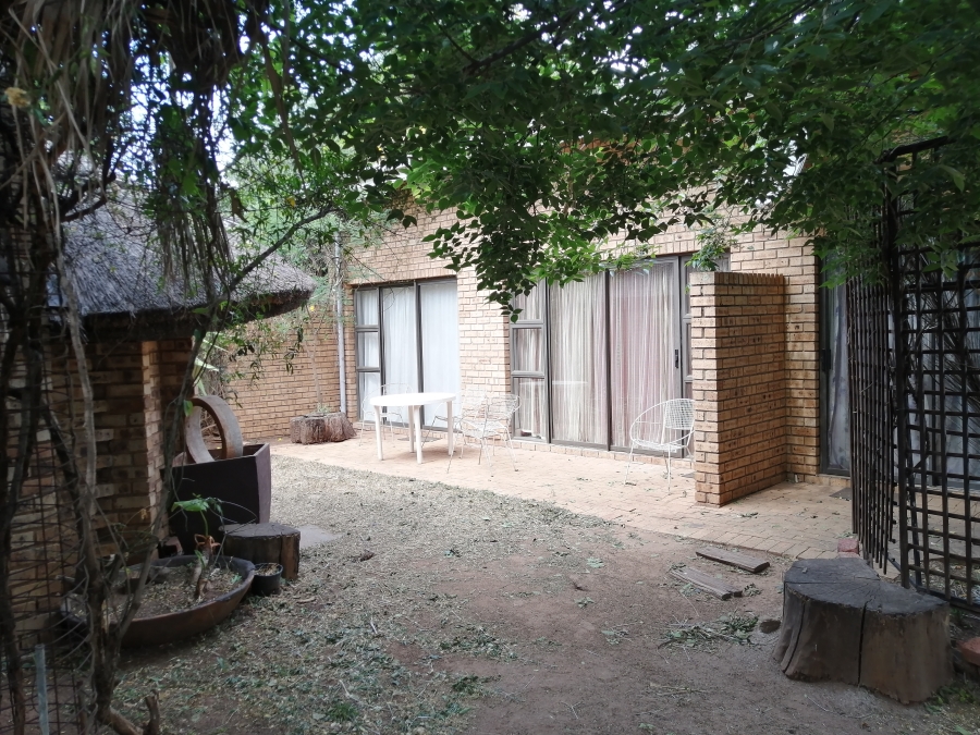 4 Bedroom Property for Sale in Wilkoppies North West